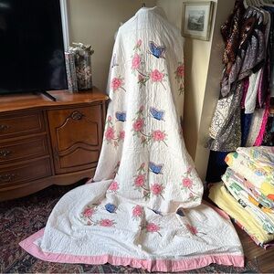 1940s Butterfly Quilted Bedspread with Pink Trim